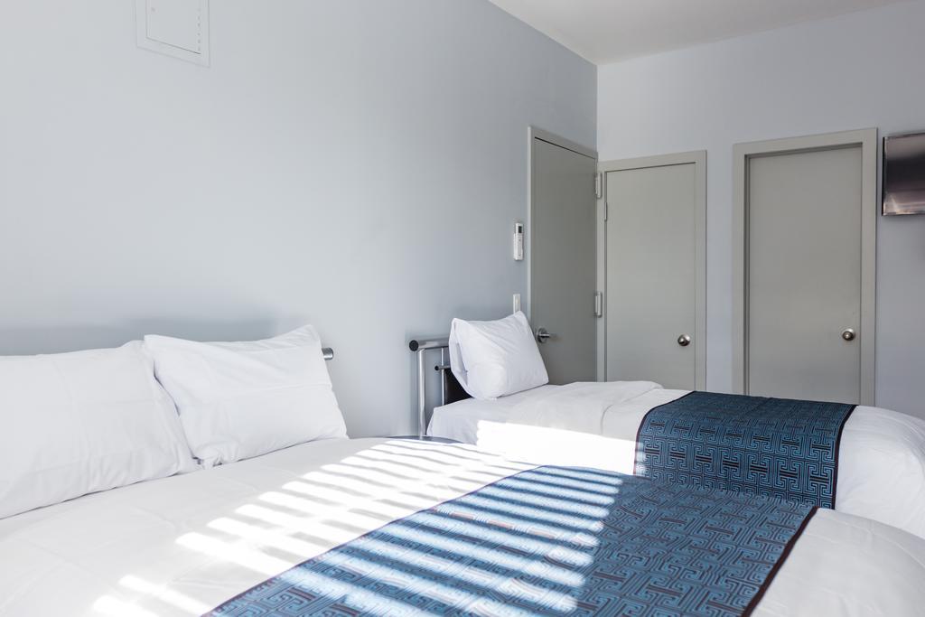 Standard Quadruple Room,434224863:JPEG