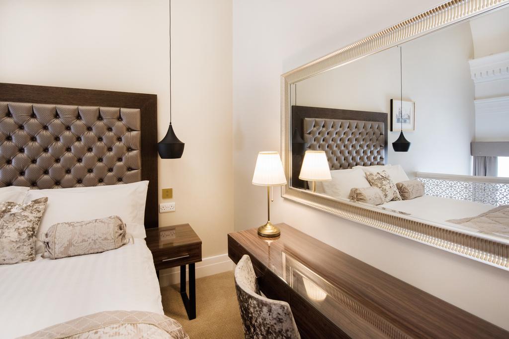 Lansbury Club Room