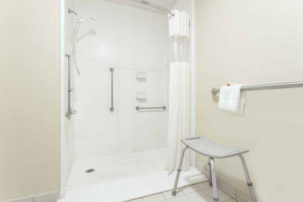 King Room - Disability Access/Non-Smoking