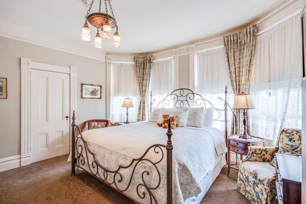 King Room,445714392:JPEG