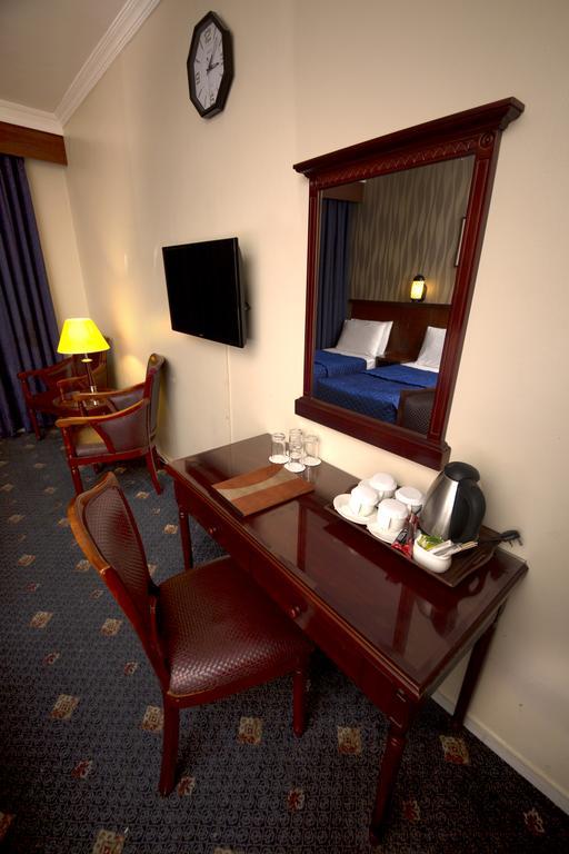 Premier Family Room