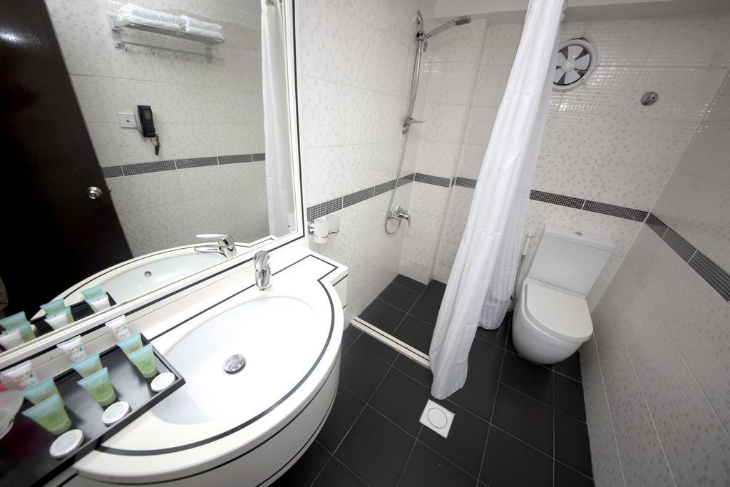Interconnecting Room