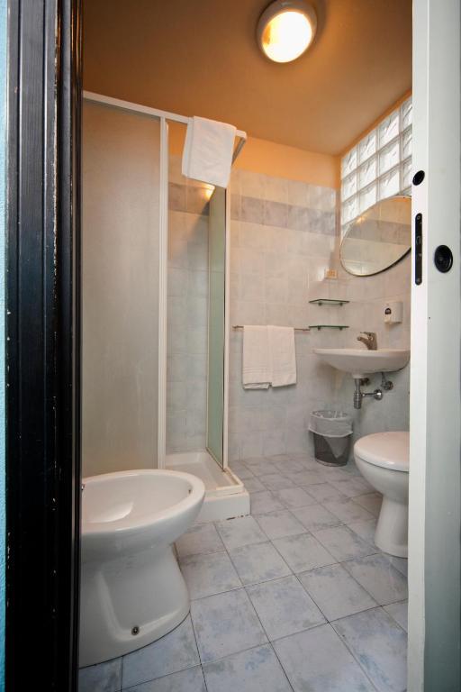 Double Room with En-Suite Bathroom