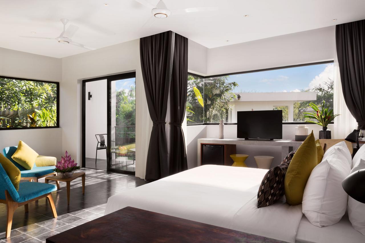 Jacuzzi King Suite Balcony Spa