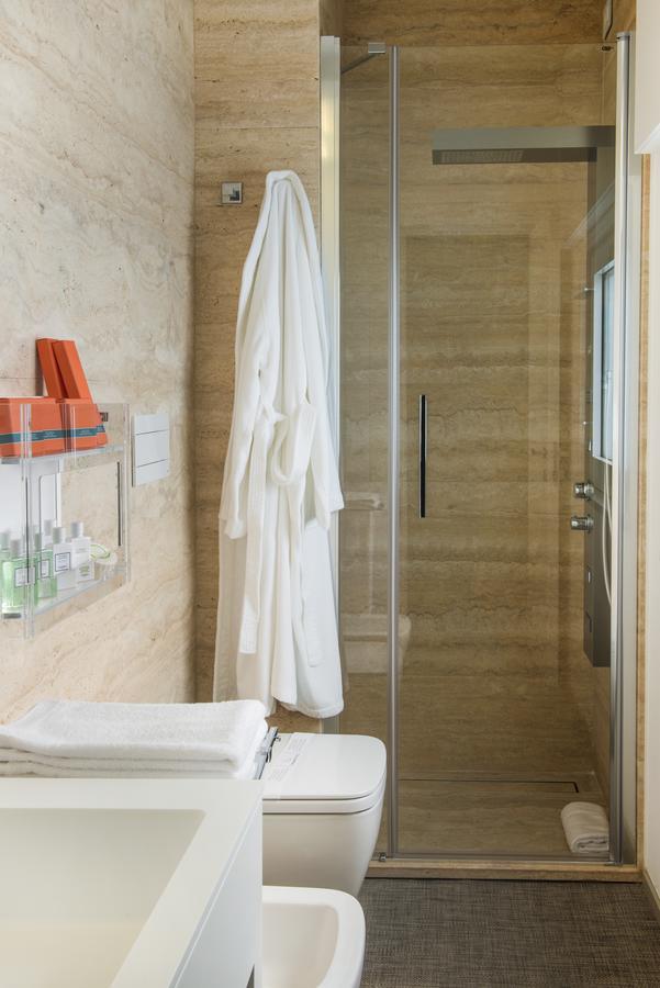 King Room with Spa Bath