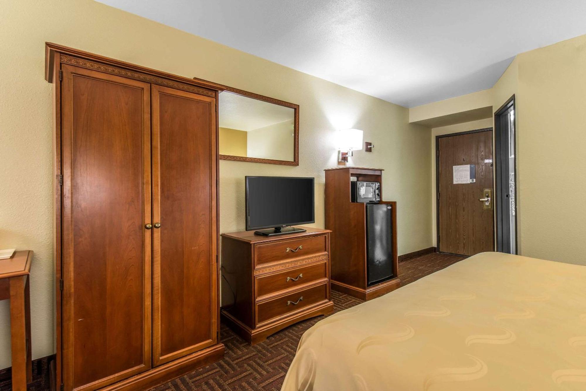King Room - Non-Smoking