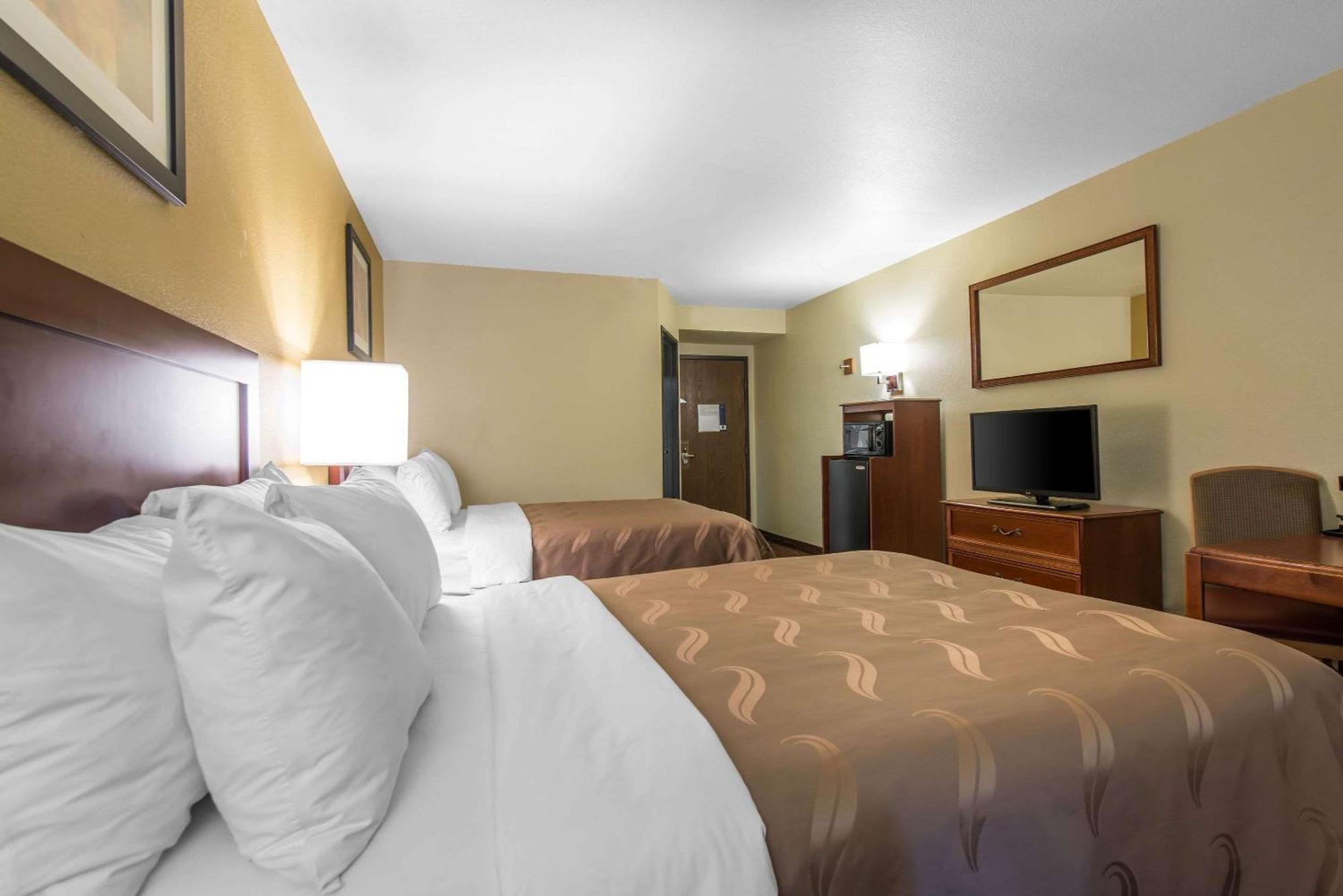 Queen Room with Two Queen Beds - Non-Smoking