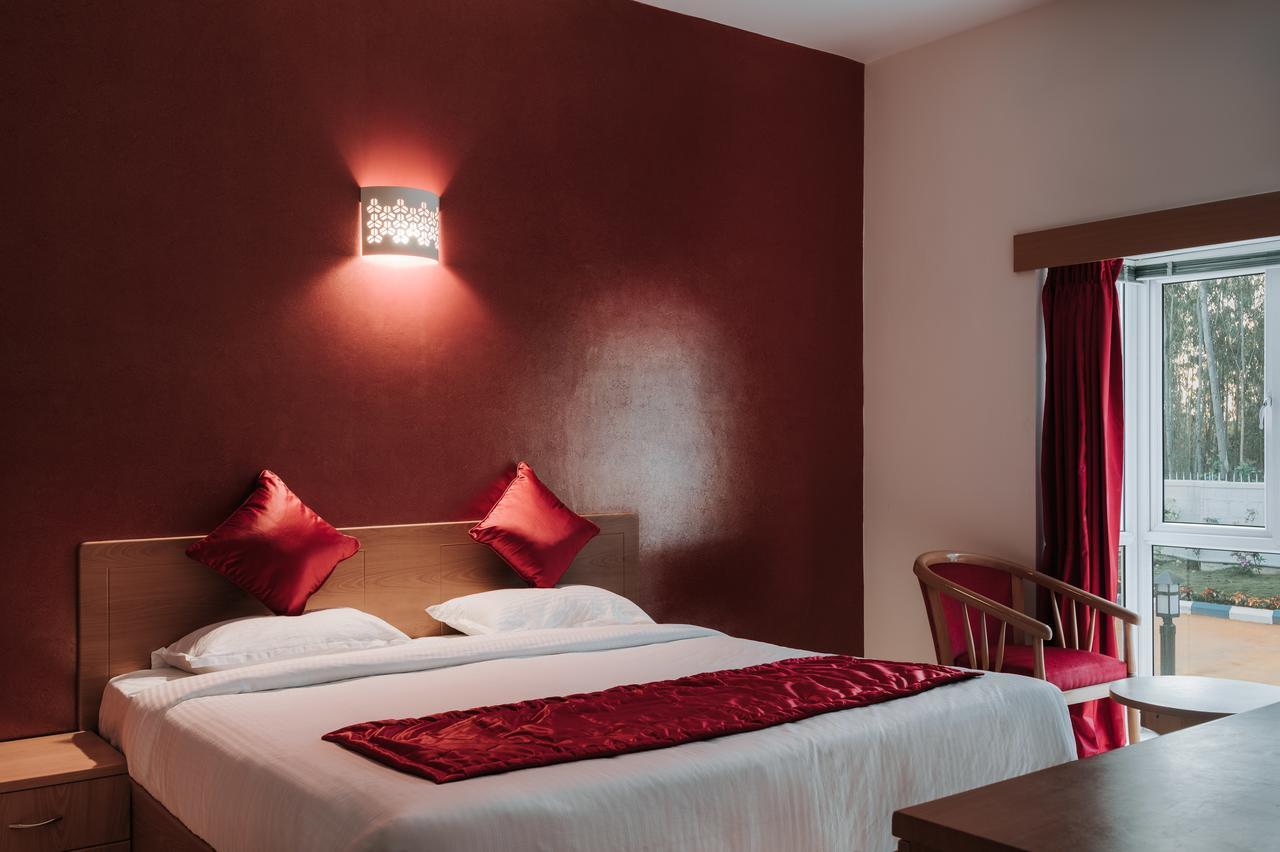 Deluxe Double or Twin Room Garden View