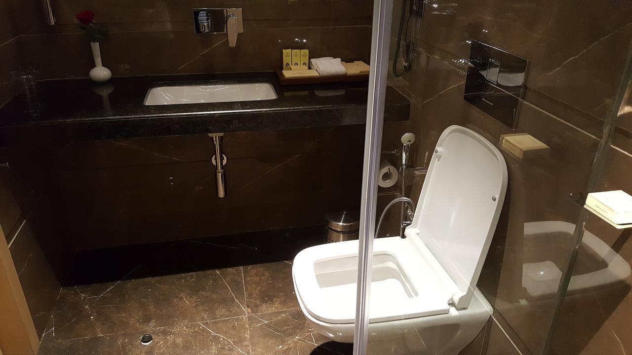 Deluxe Double Room on Food Beverage