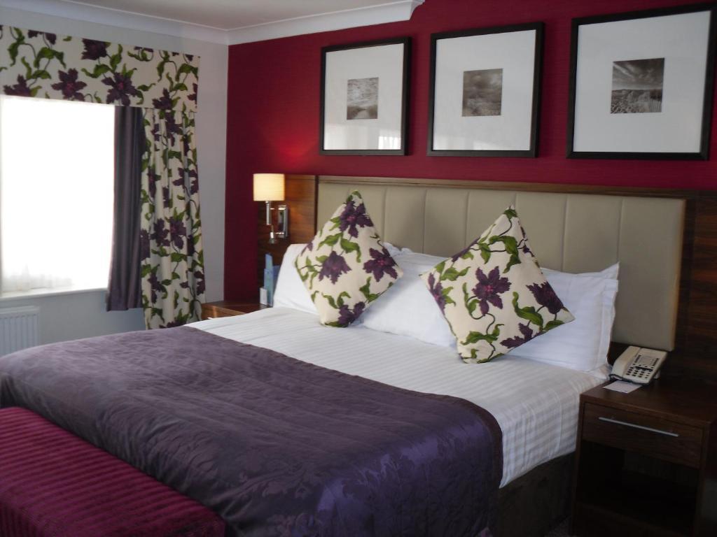Premier Deluxe King Room
