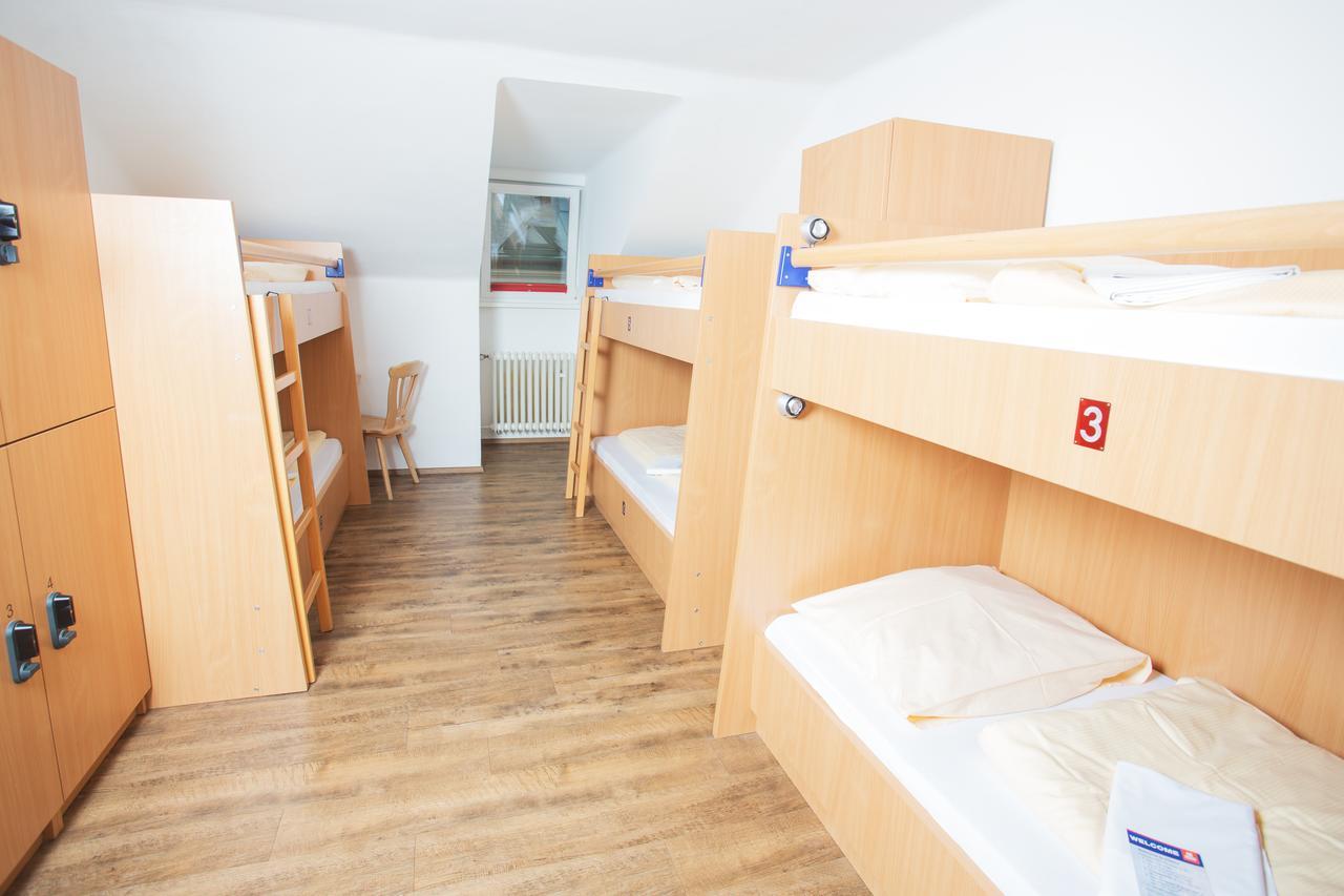 Bed 6-Bed Male Dormitory Room