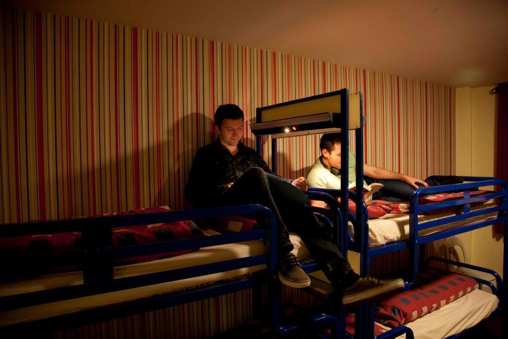 1 Bed a 6-Bed Dorm Ensuite