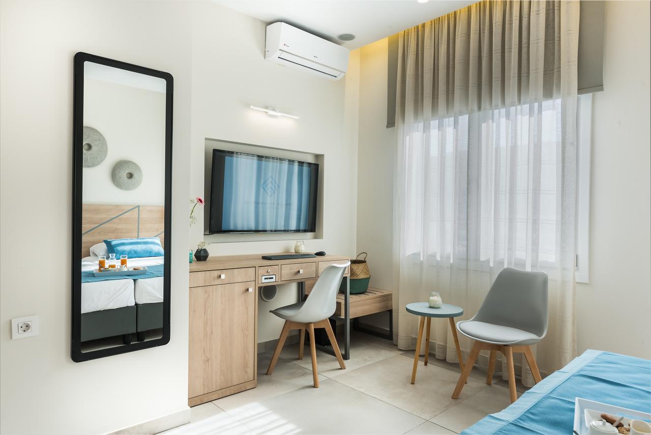 Deluxe Double or Twin Room City View