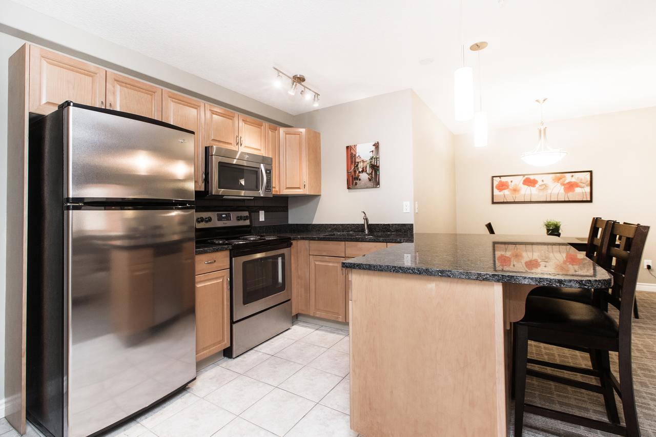 One-Bedroom Suite,640809390:JPEG