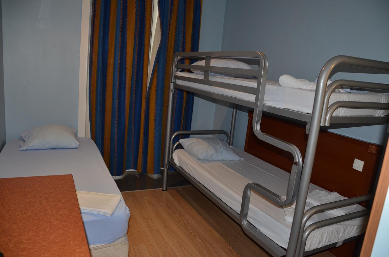 Triple Room Private Bathroom