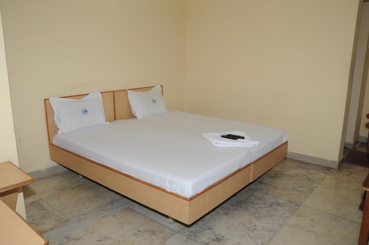 Budget Single Room,1290308869:JPEG