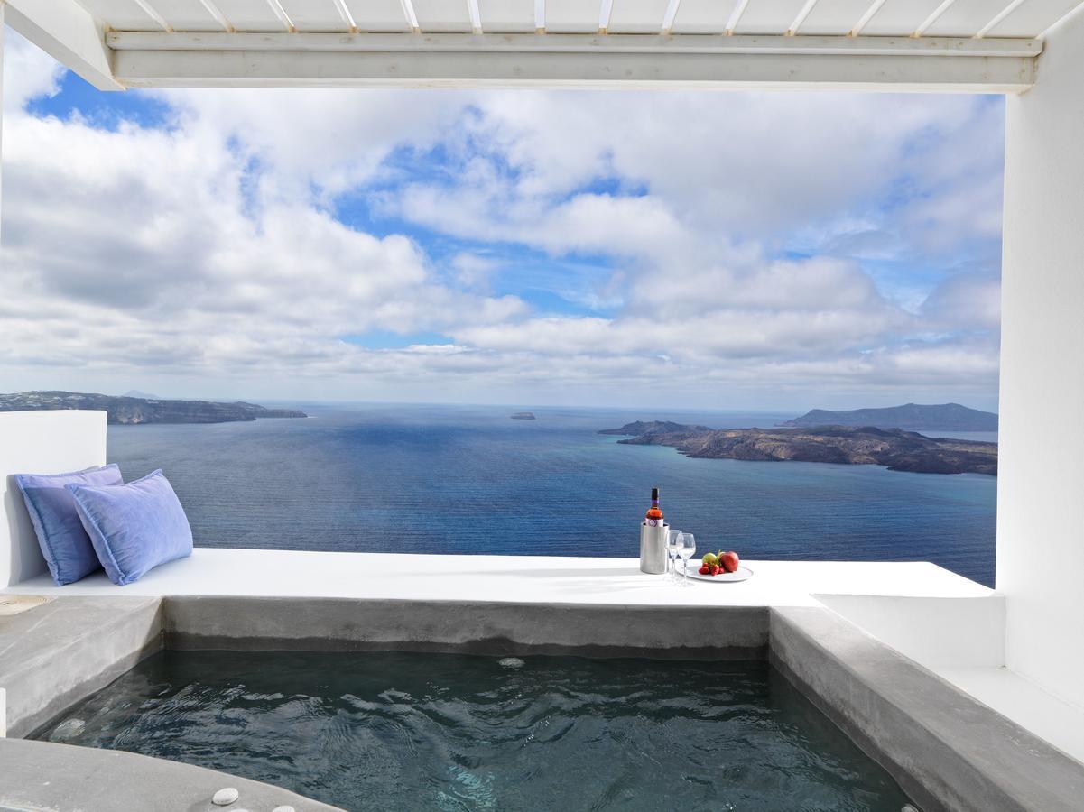 Honeymoon Suite Outdoor Hot Tub