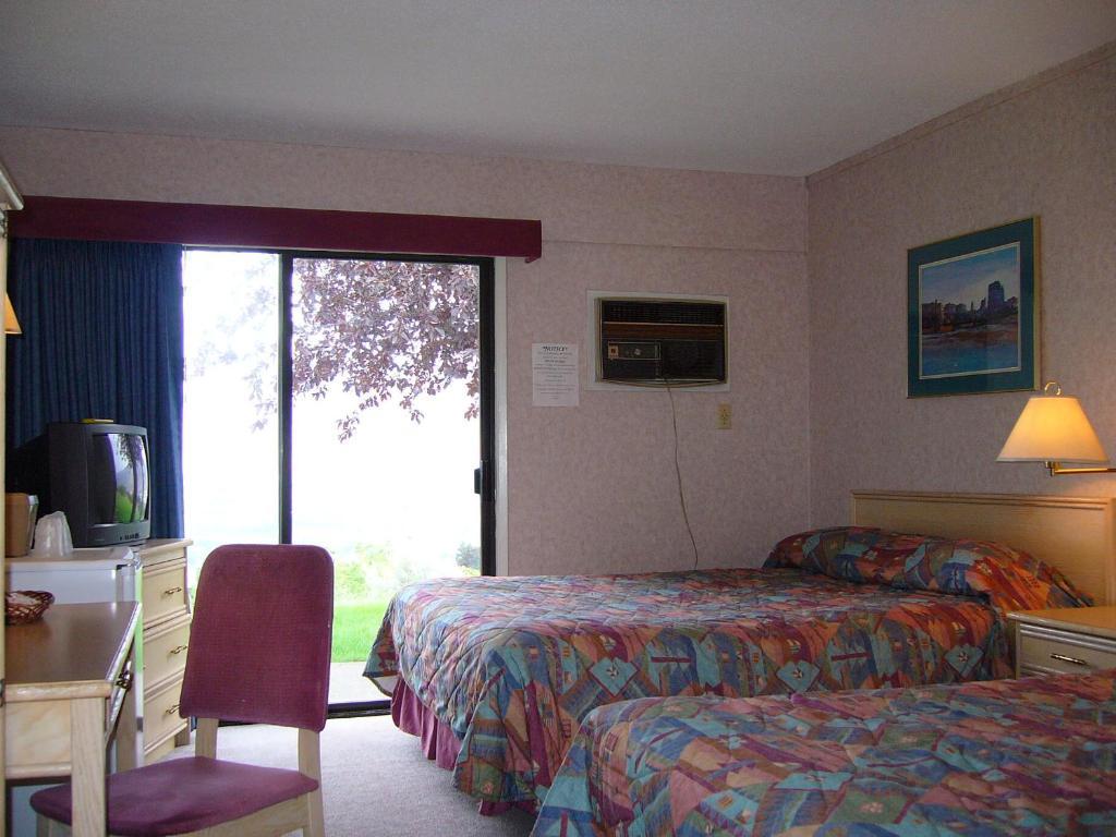 Double Room with View