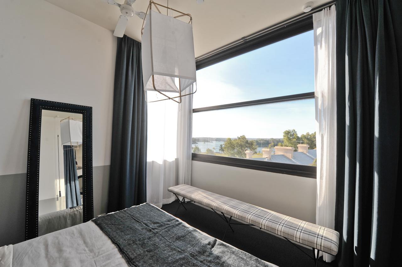 Deluxe Queen Suite
