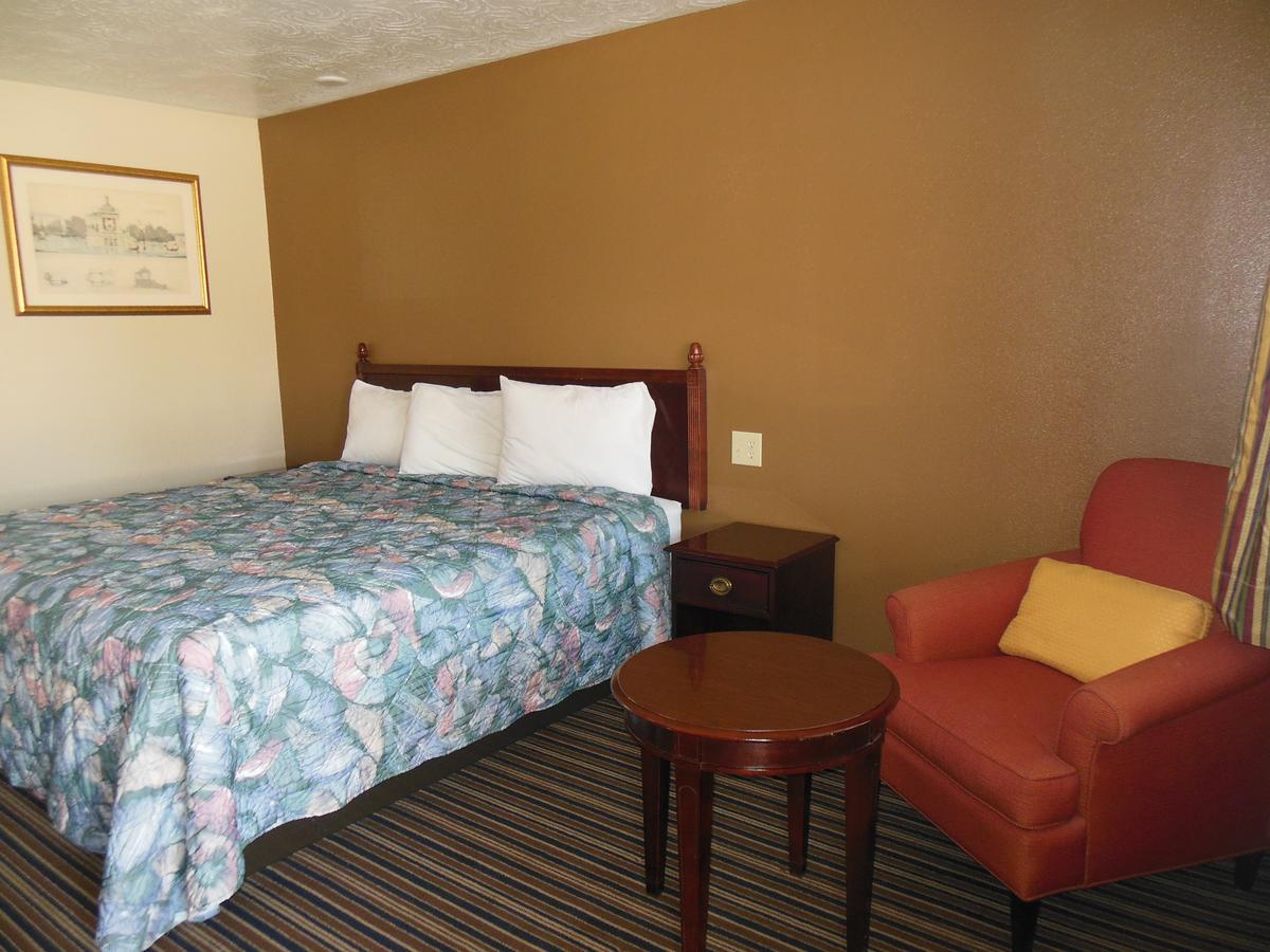 King Room - Non-Smoking