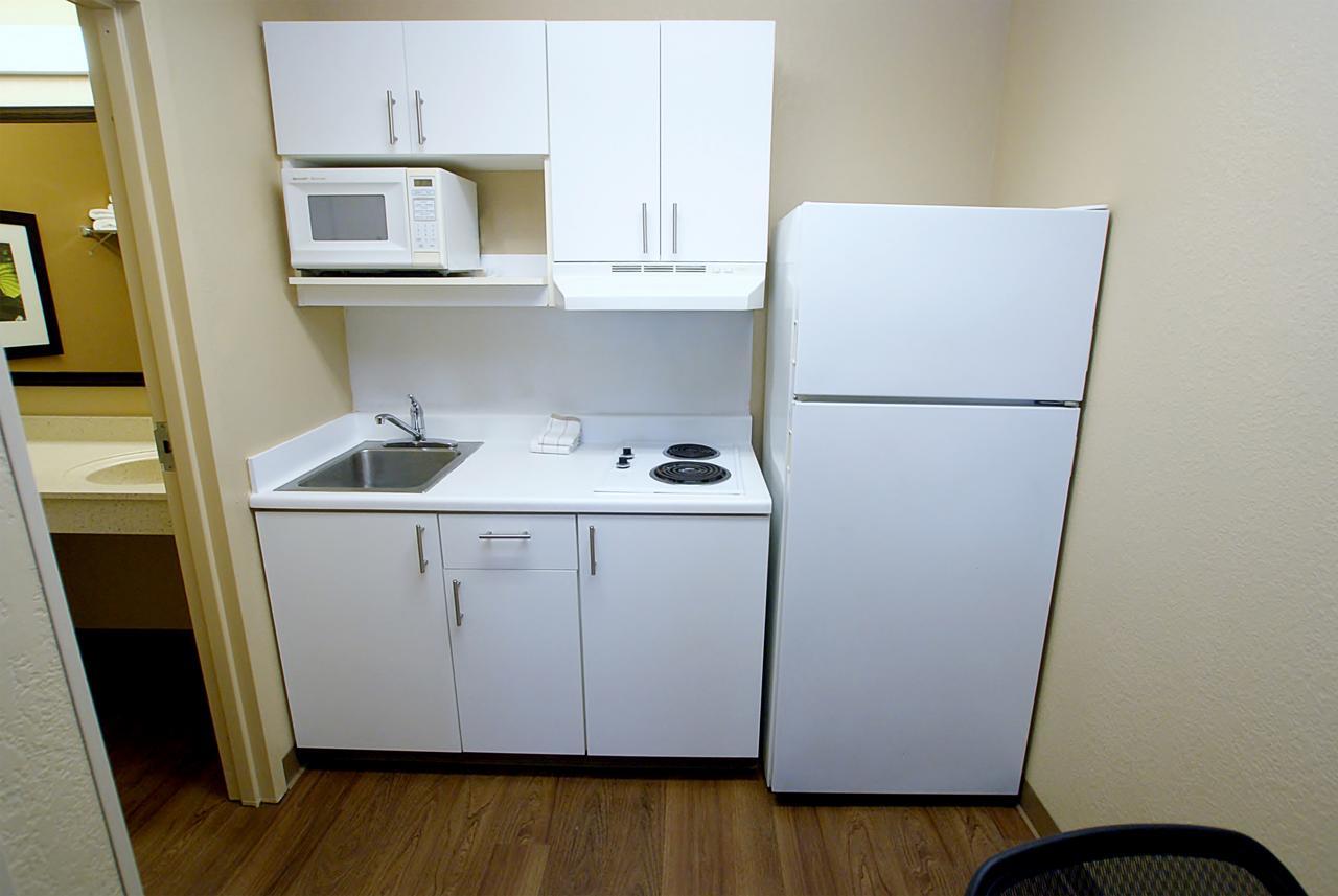Studio with Two Double Beds - Non-Smoking