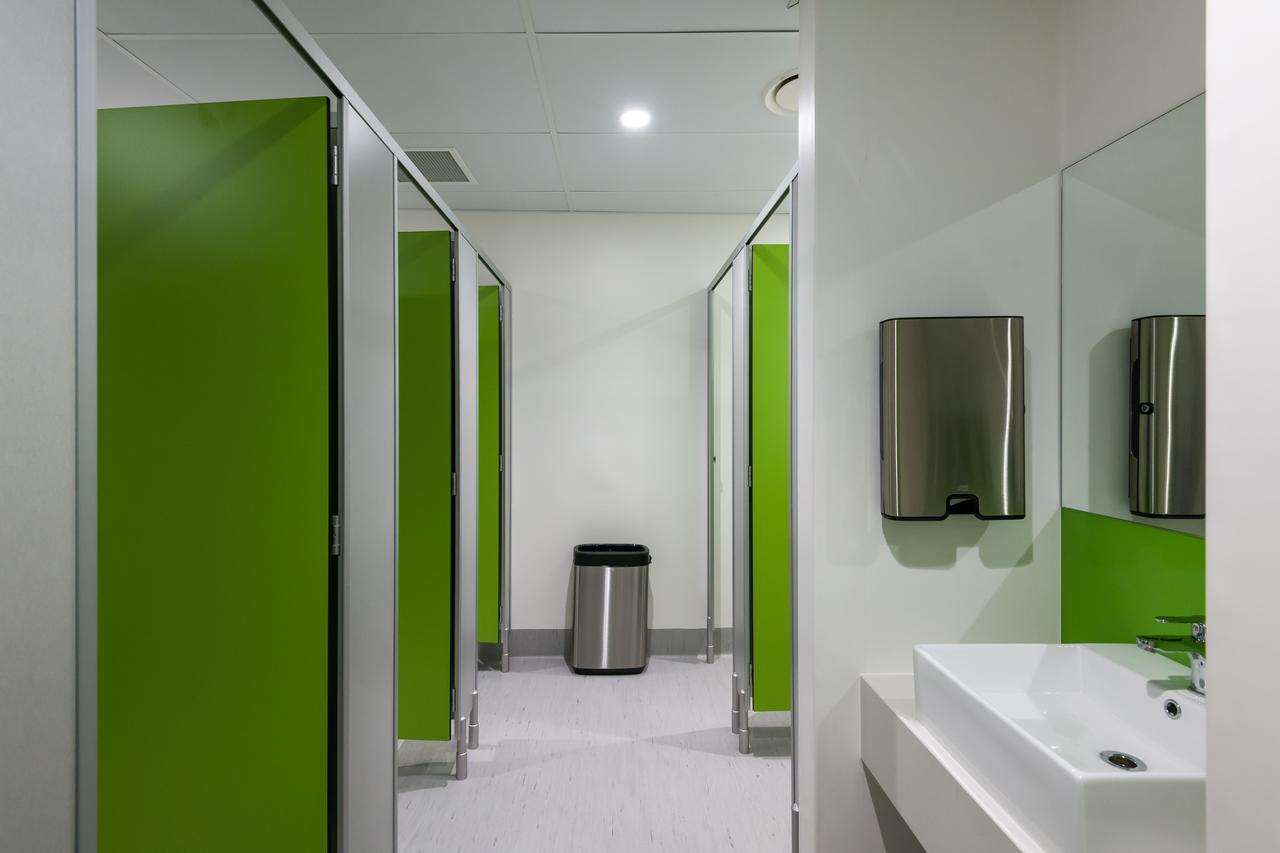 Private Single Pod in 8 Share Room