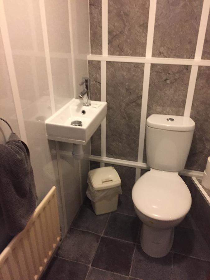 Deluxe Twin Studio