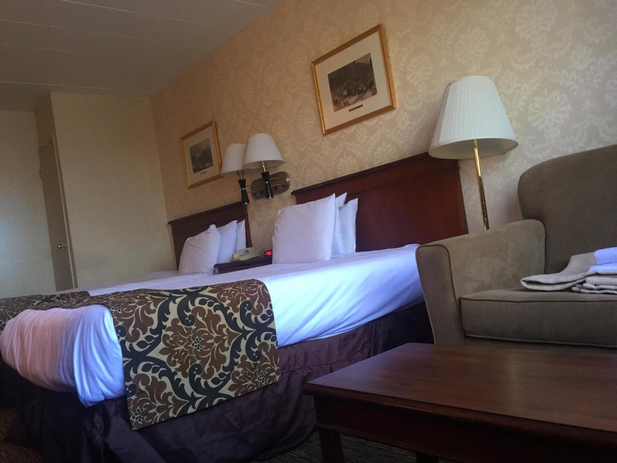 Queen Suite