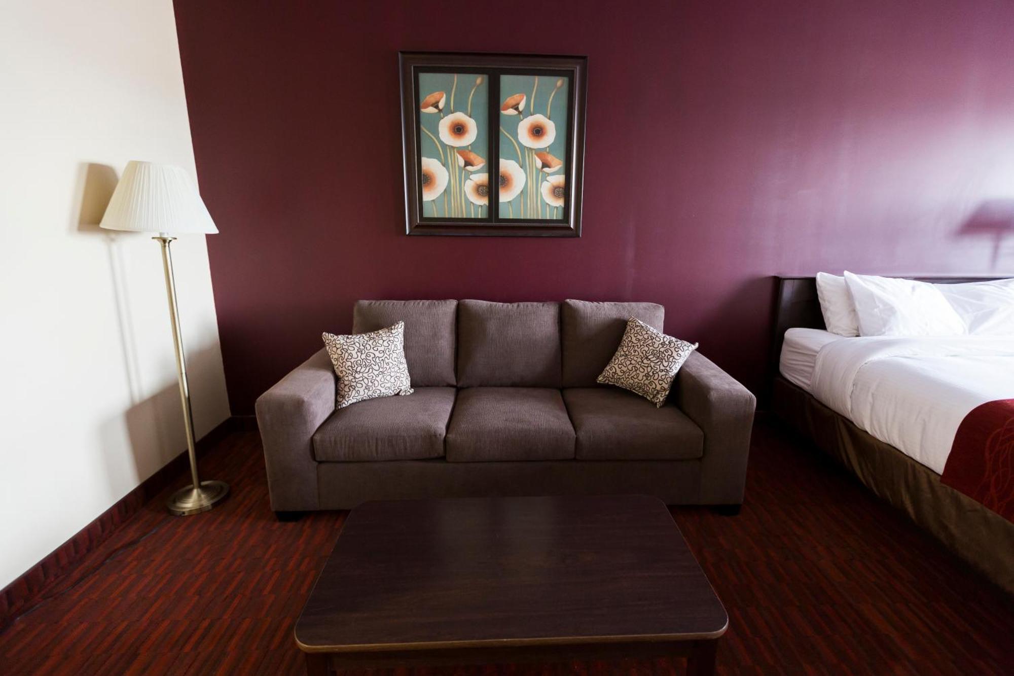 Queen Room with Two Queen Beds,685428054:JPEG