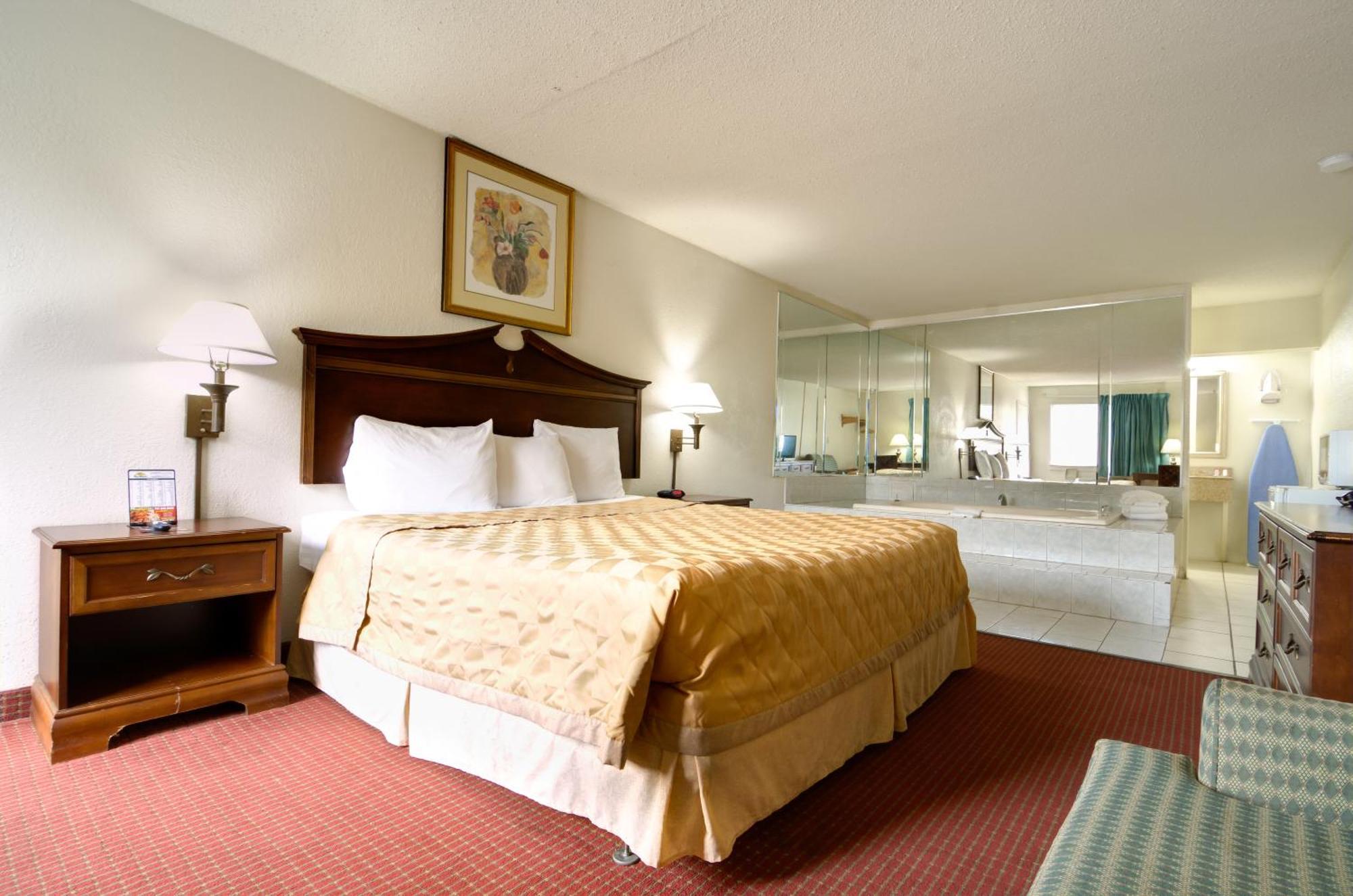 King Room with Spa Bath - Non-Smoking