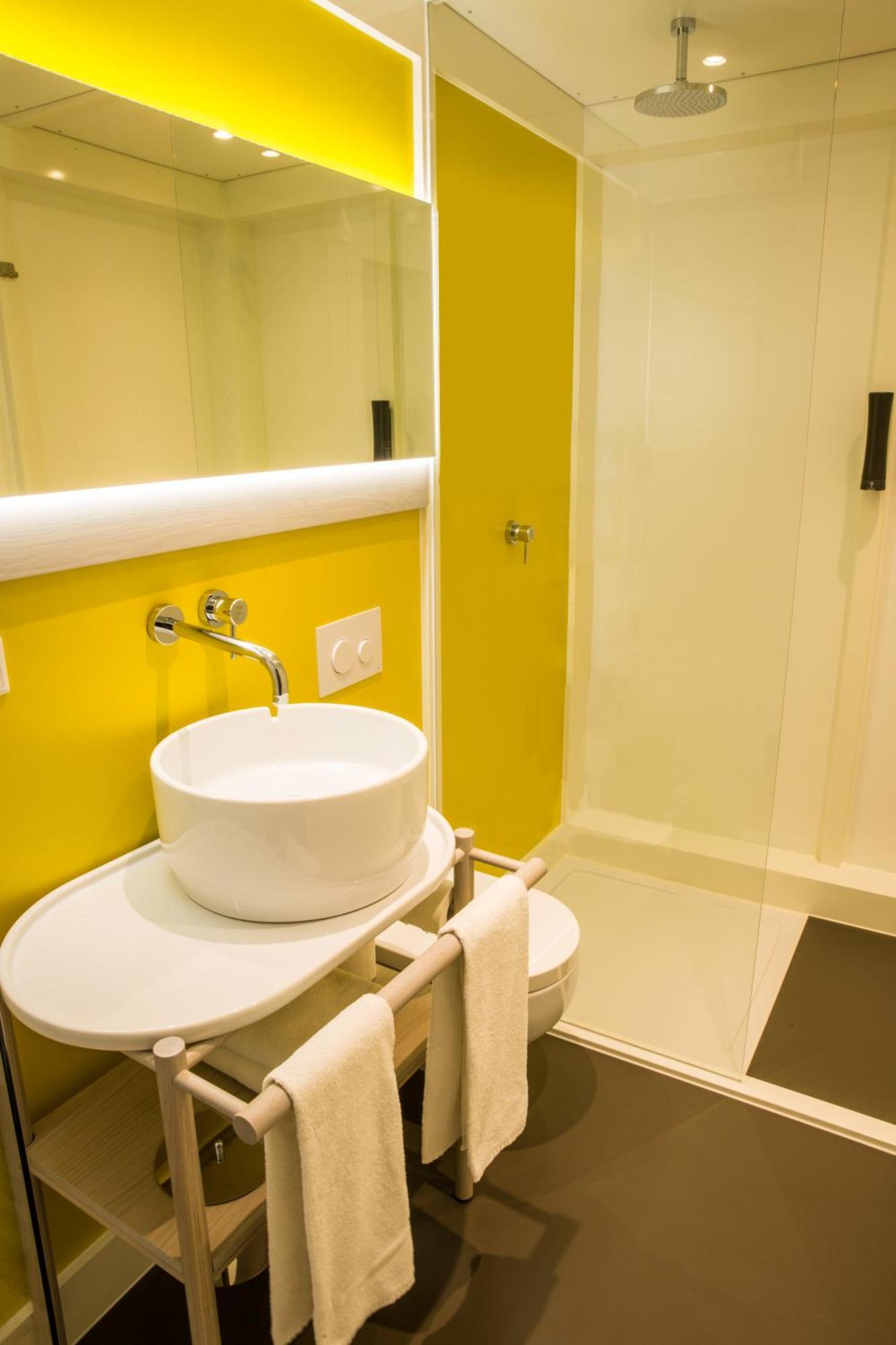 Standard Double Room No Window