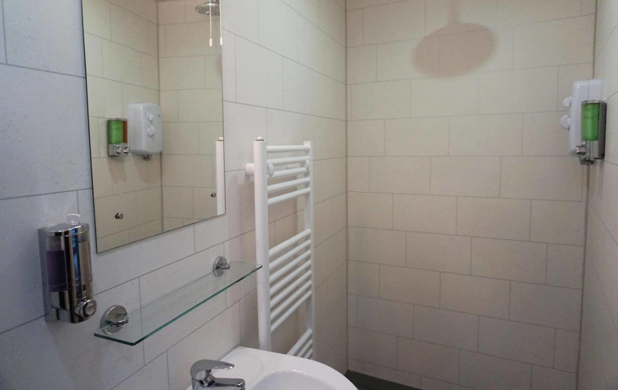 Economy Double Room No Window