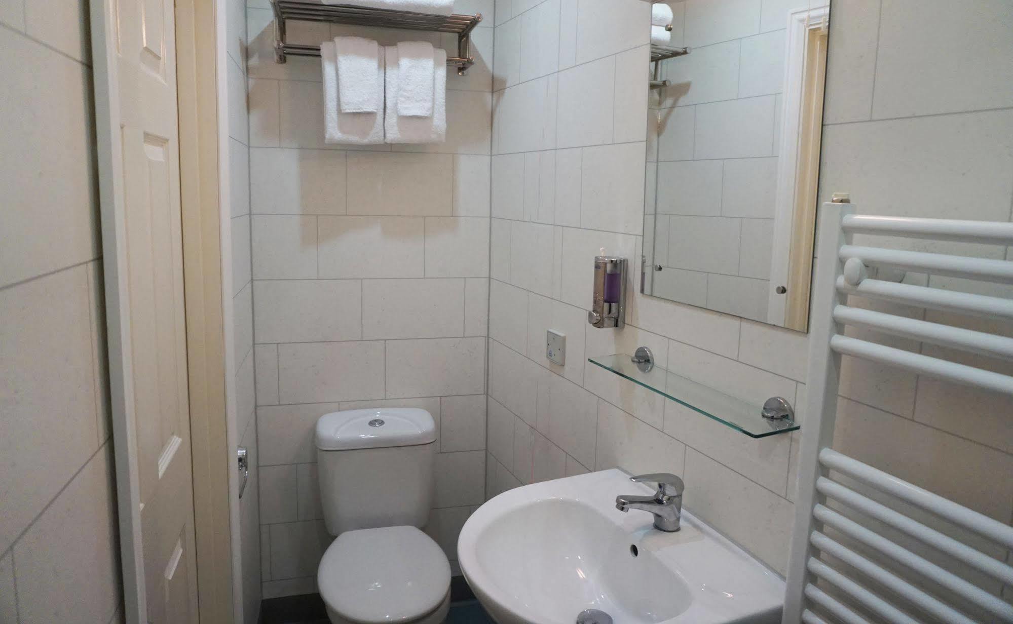 Economy Double Room No Window