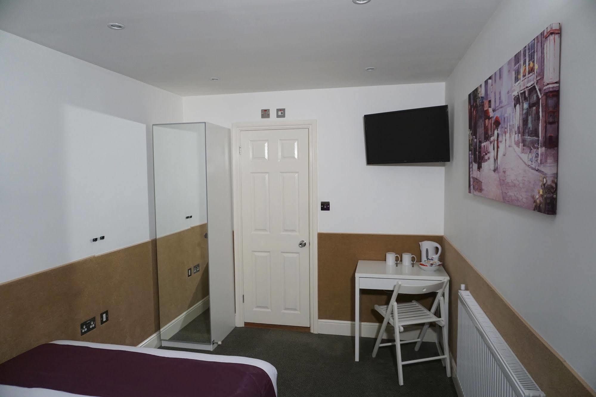 Economy Double Room No Window