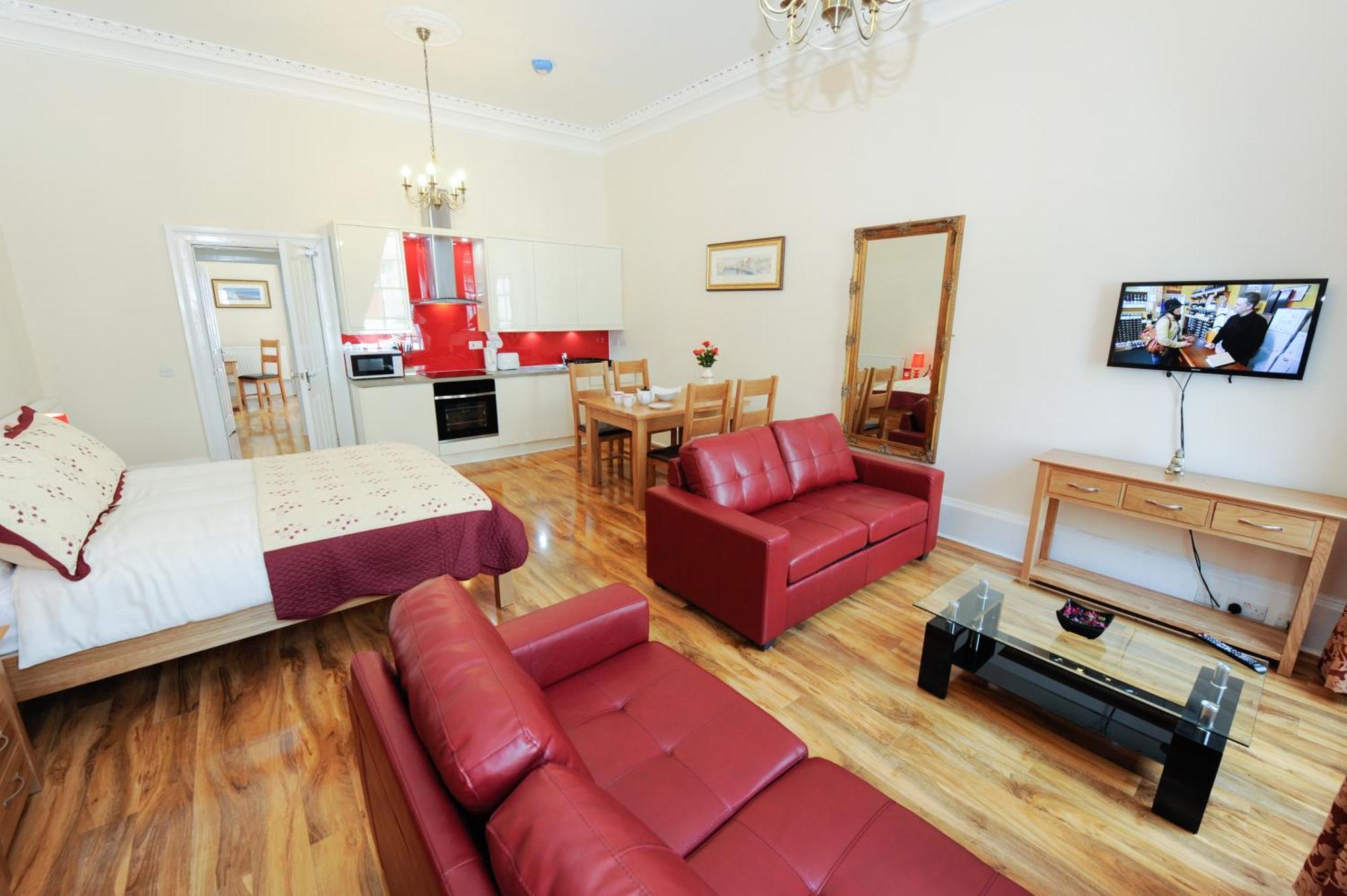 Deluxe Family Suite