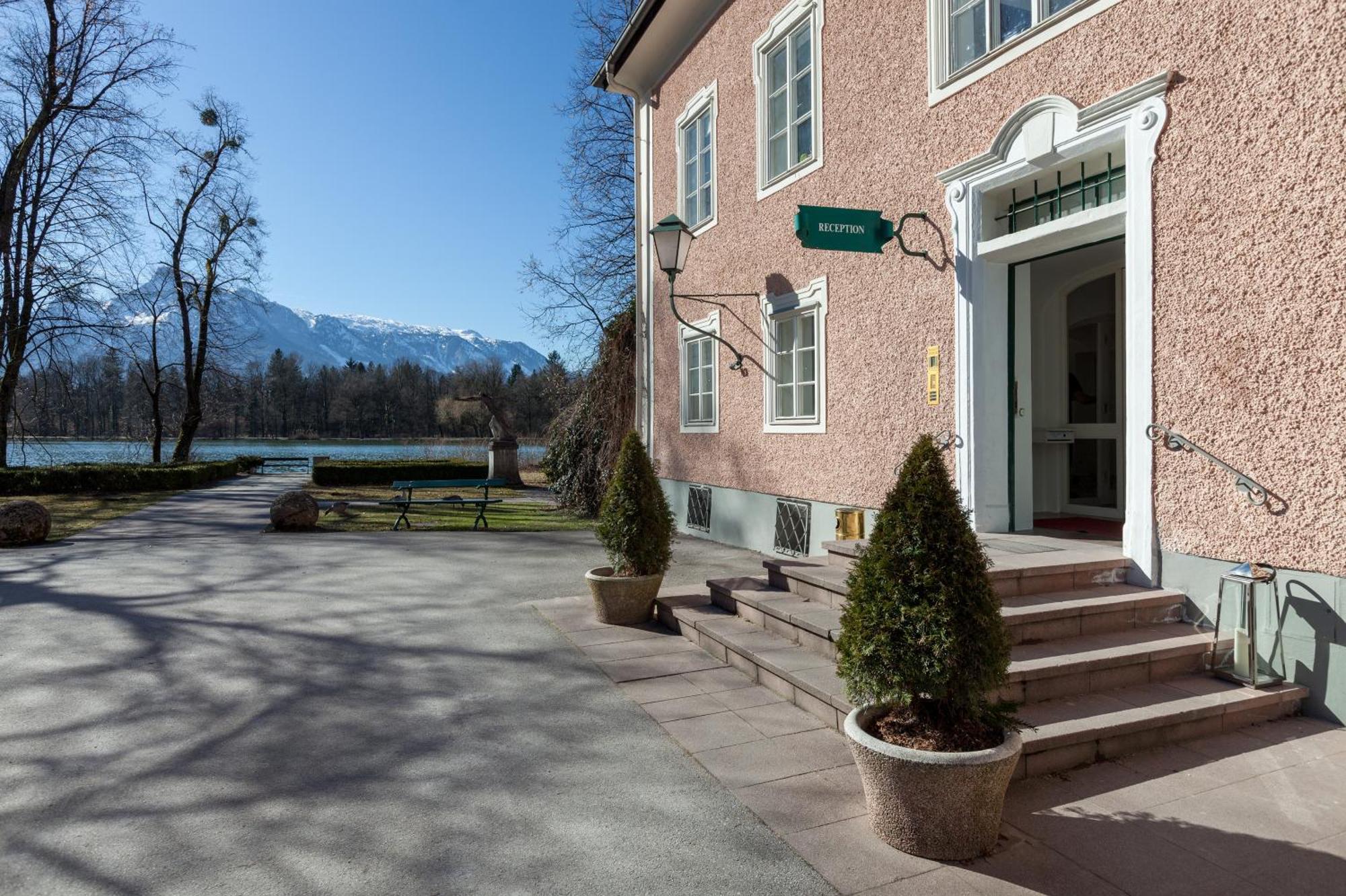 Premium Double Room Meierhof Building