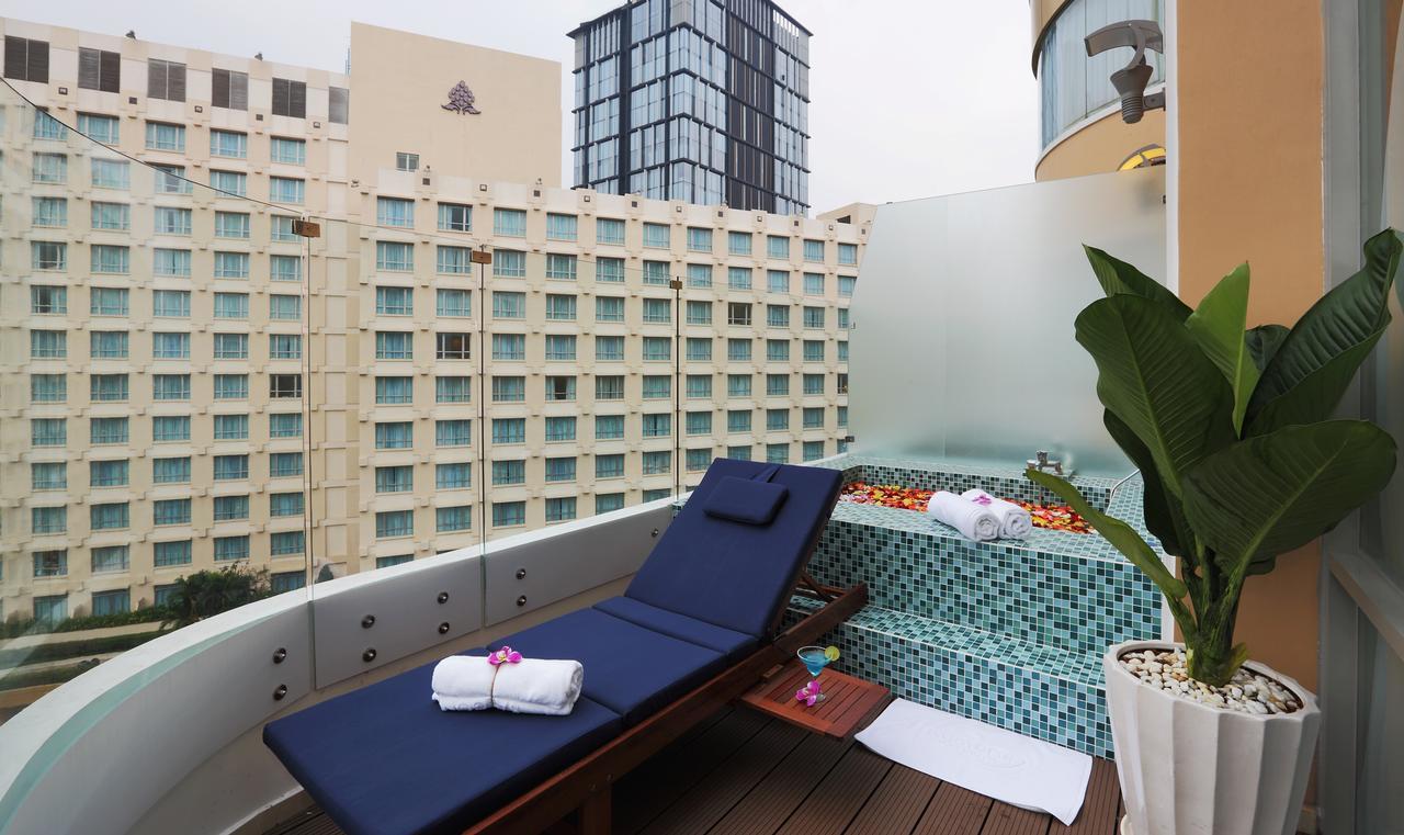 Premium Room Sunbath Balcony
