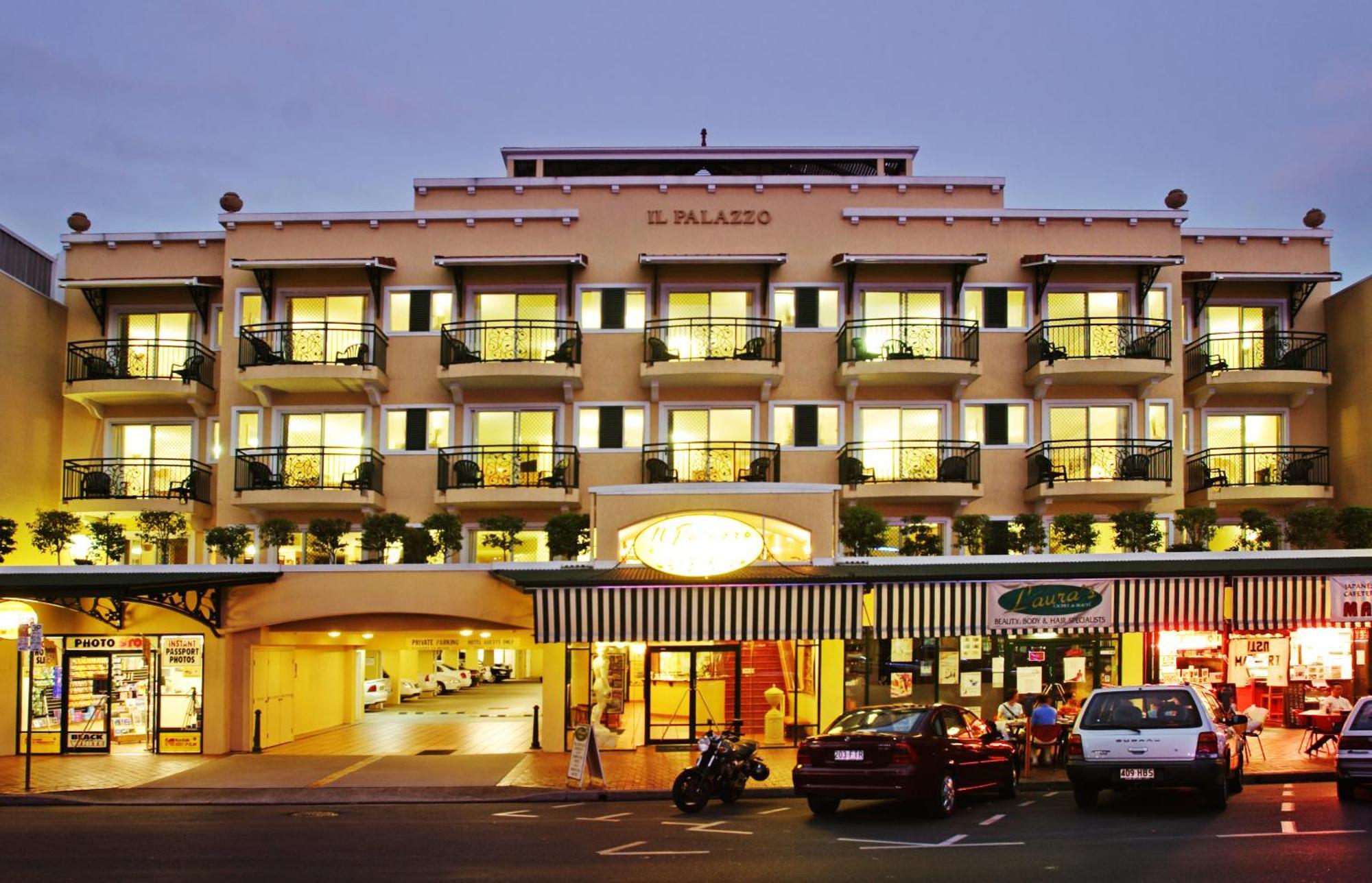 Deluxe Apartment