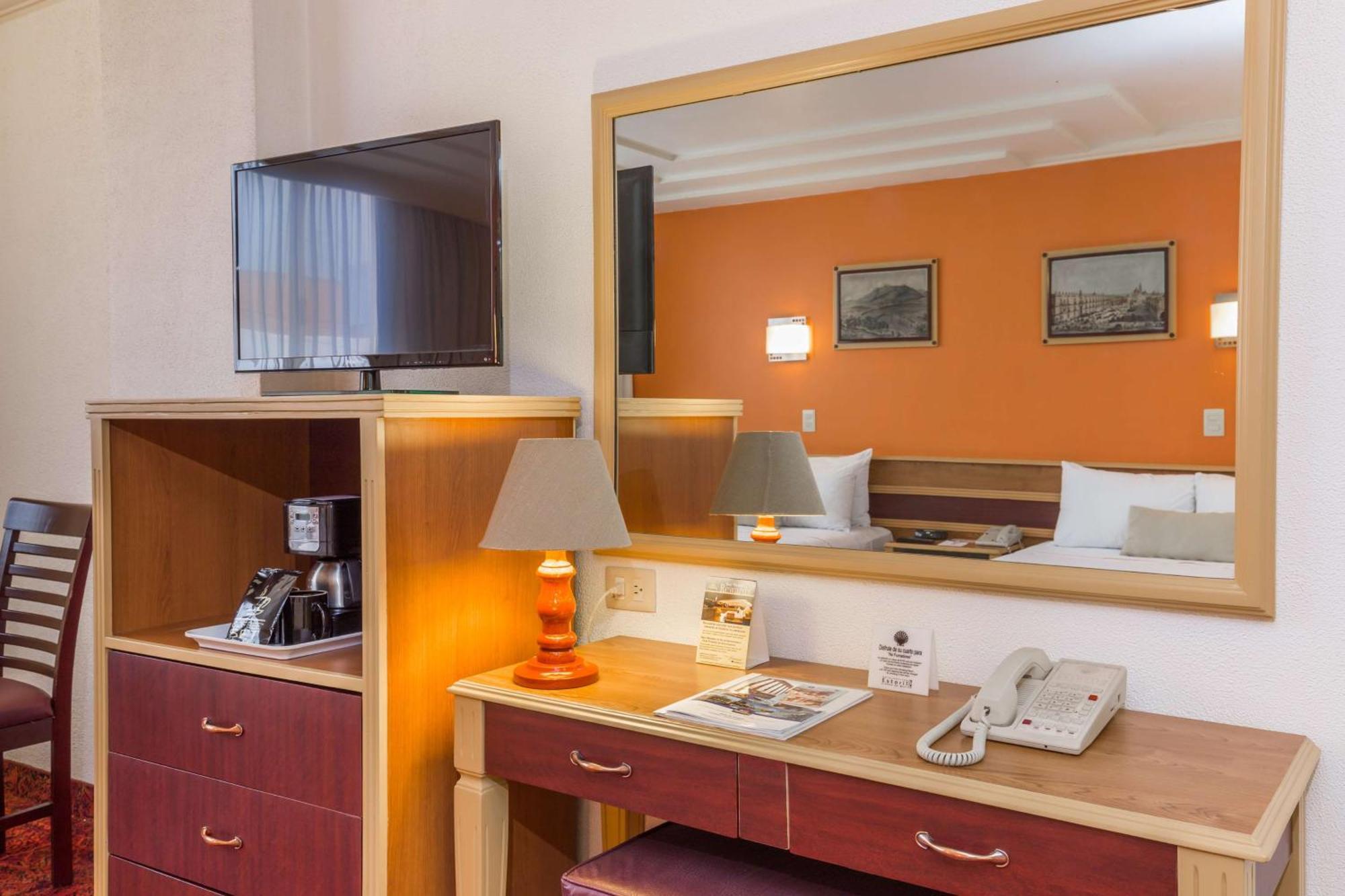 Double Room Two Double Beds Non-Smoking
