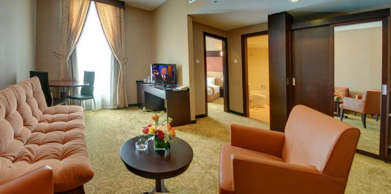 One-Bedroom Suite