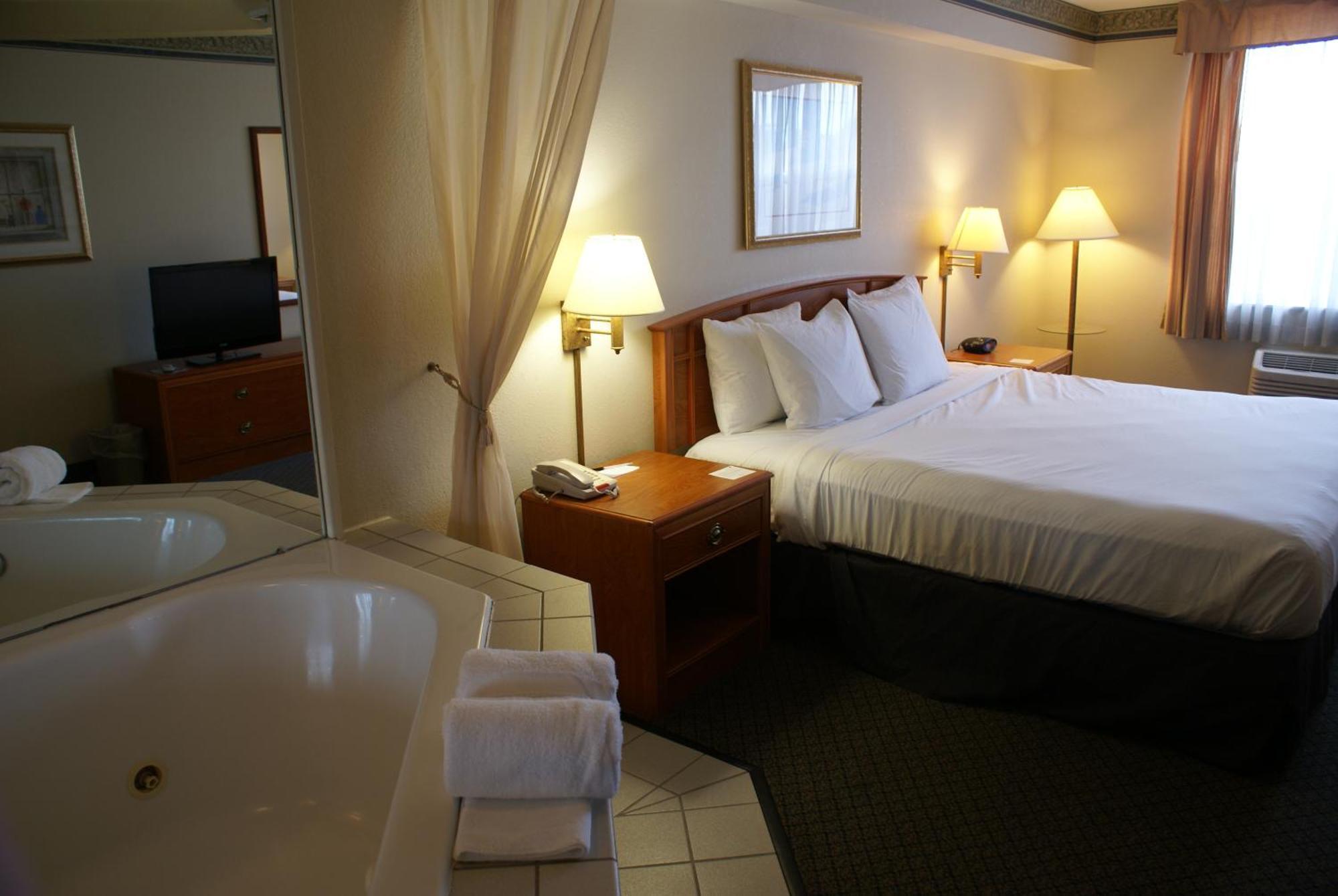 King Suite with Spa Bath
