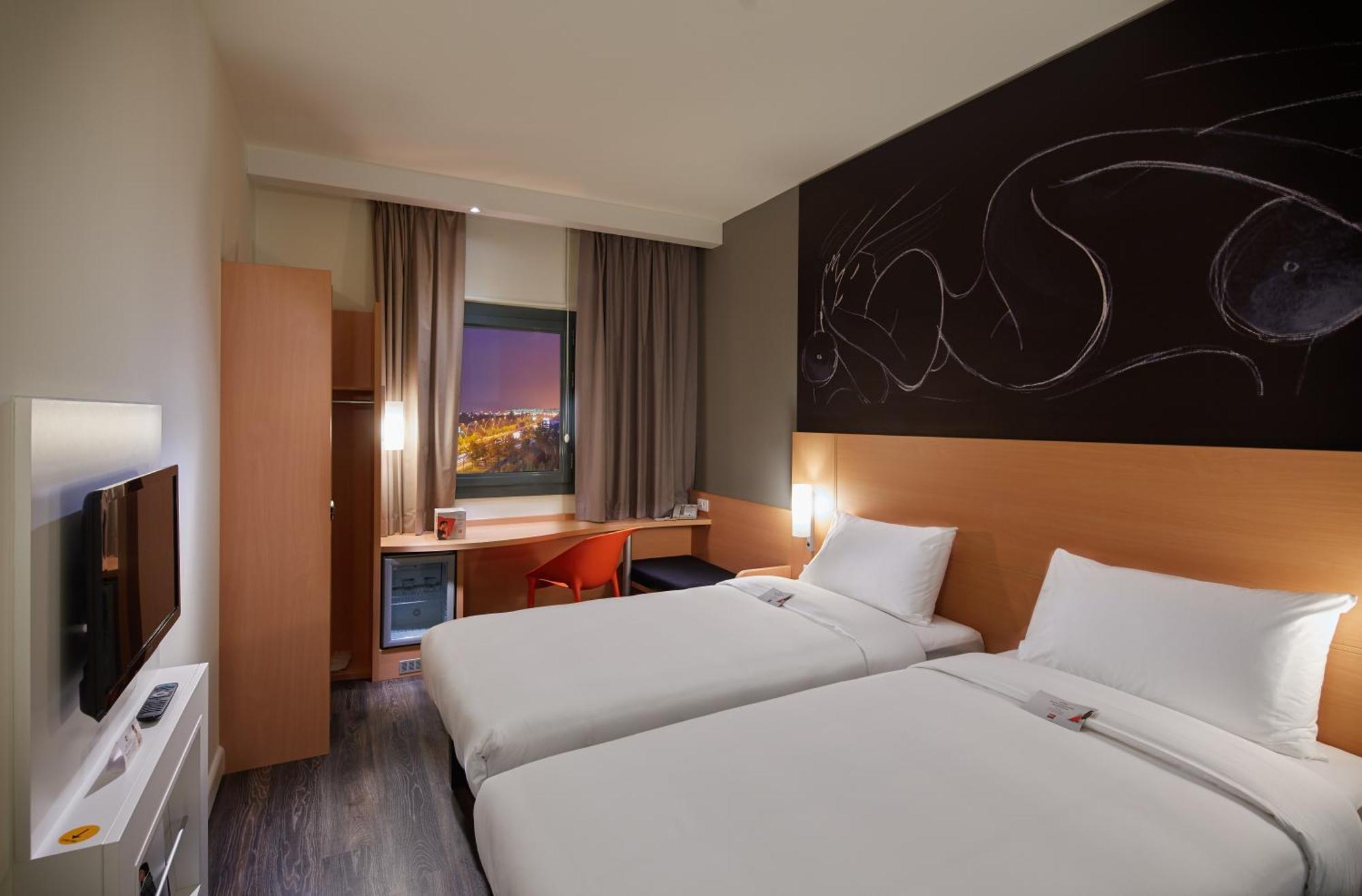 Standard Room 2 Single Beds