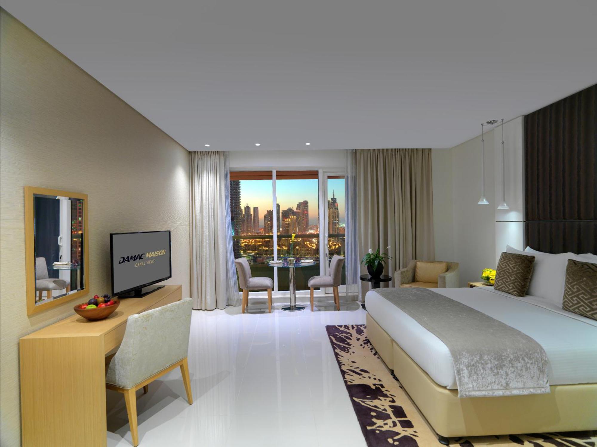 Three Bedroom Suite kitchenette City Skyline View