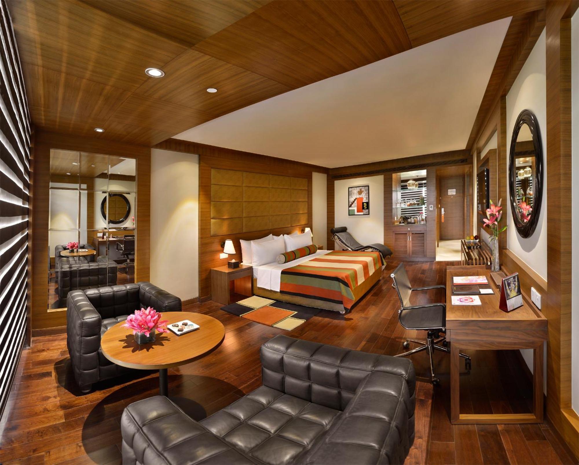 Luxury Room with 10% discount on F&SB, SPA & Laundry, Complimentary Lounge access along with eve Hi Tea at Lounge