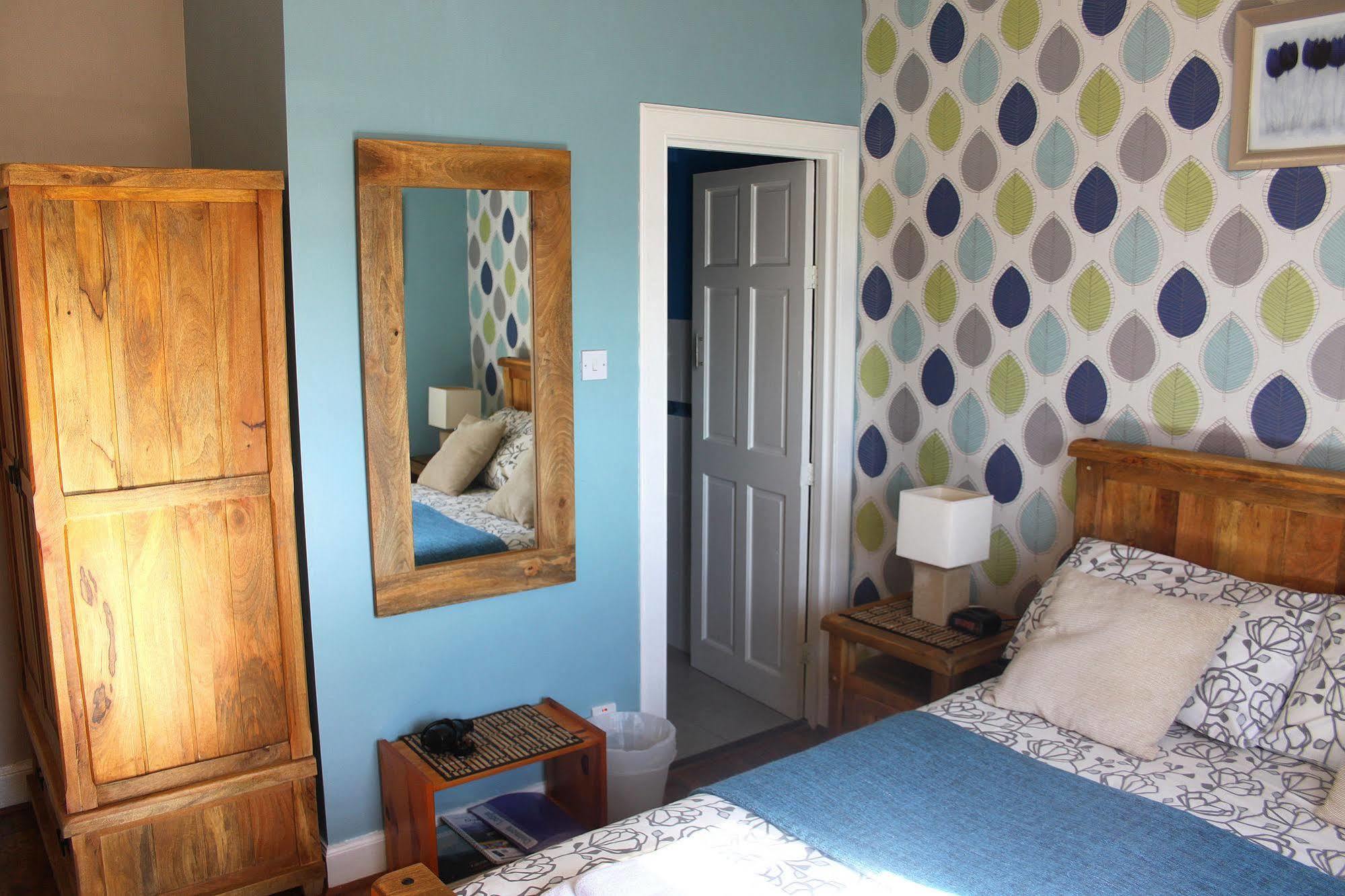 Room 2 Triple Room