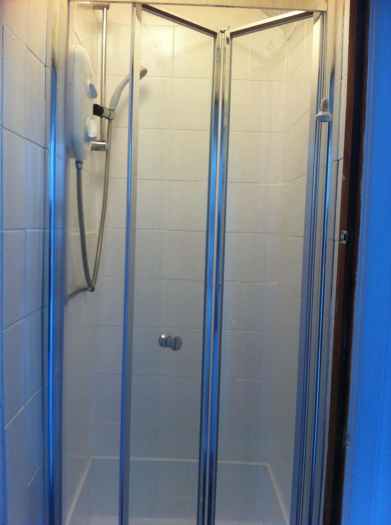 Double Room with Shared Bathroom,706566988:JPEG