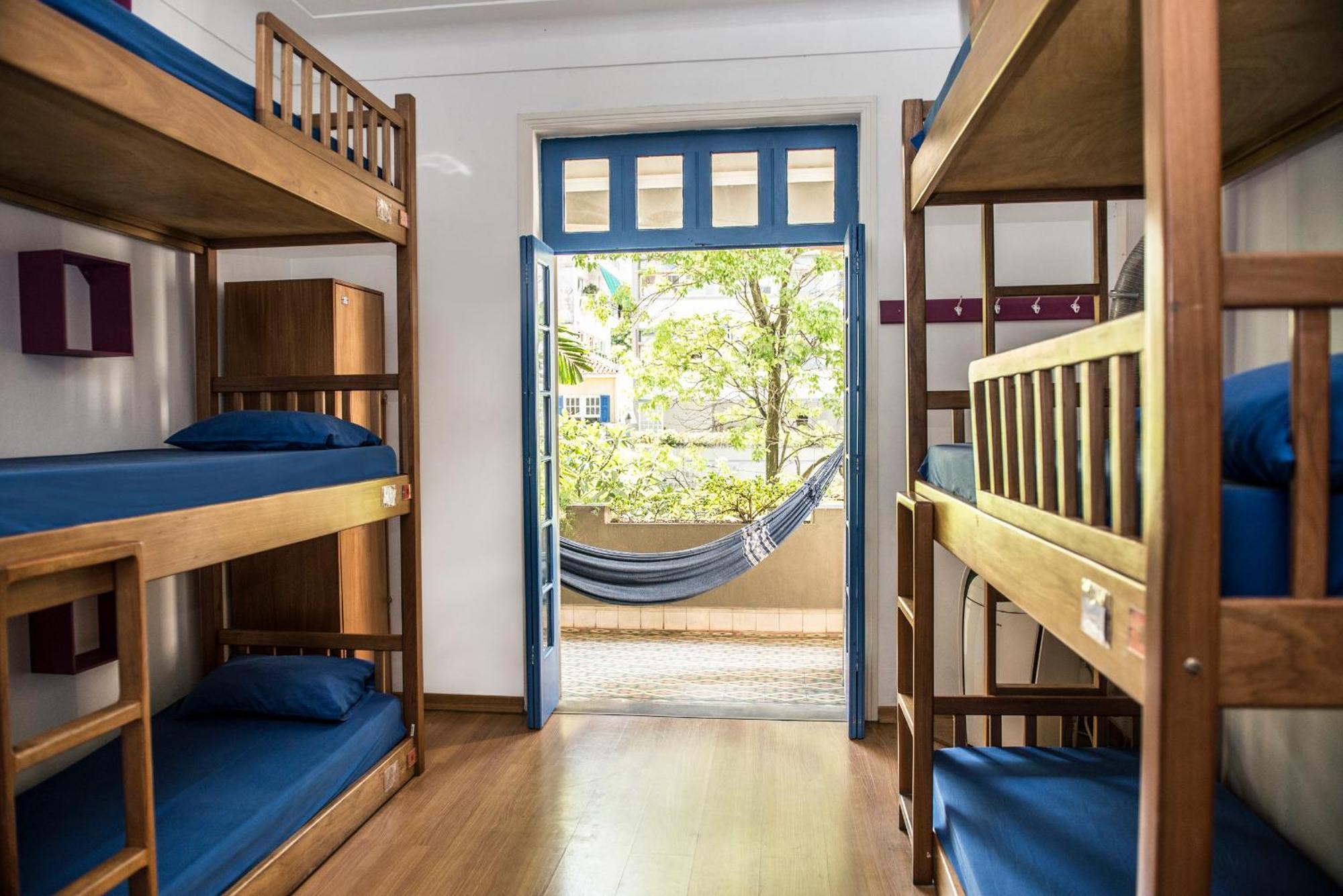Bed 6-Bed Female Dormitory Room air conditioning
