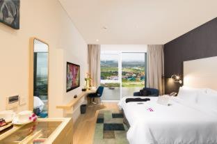 Signature Double or Twin Room River View