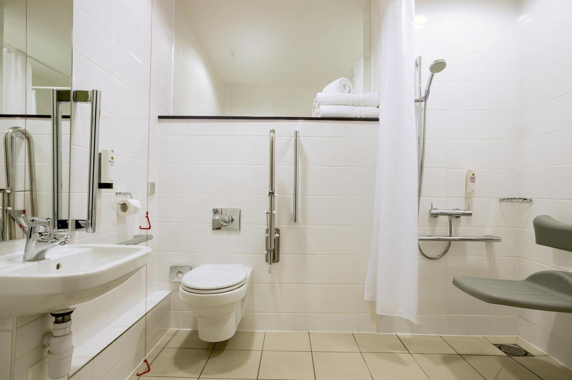 Accessible Double with Window
