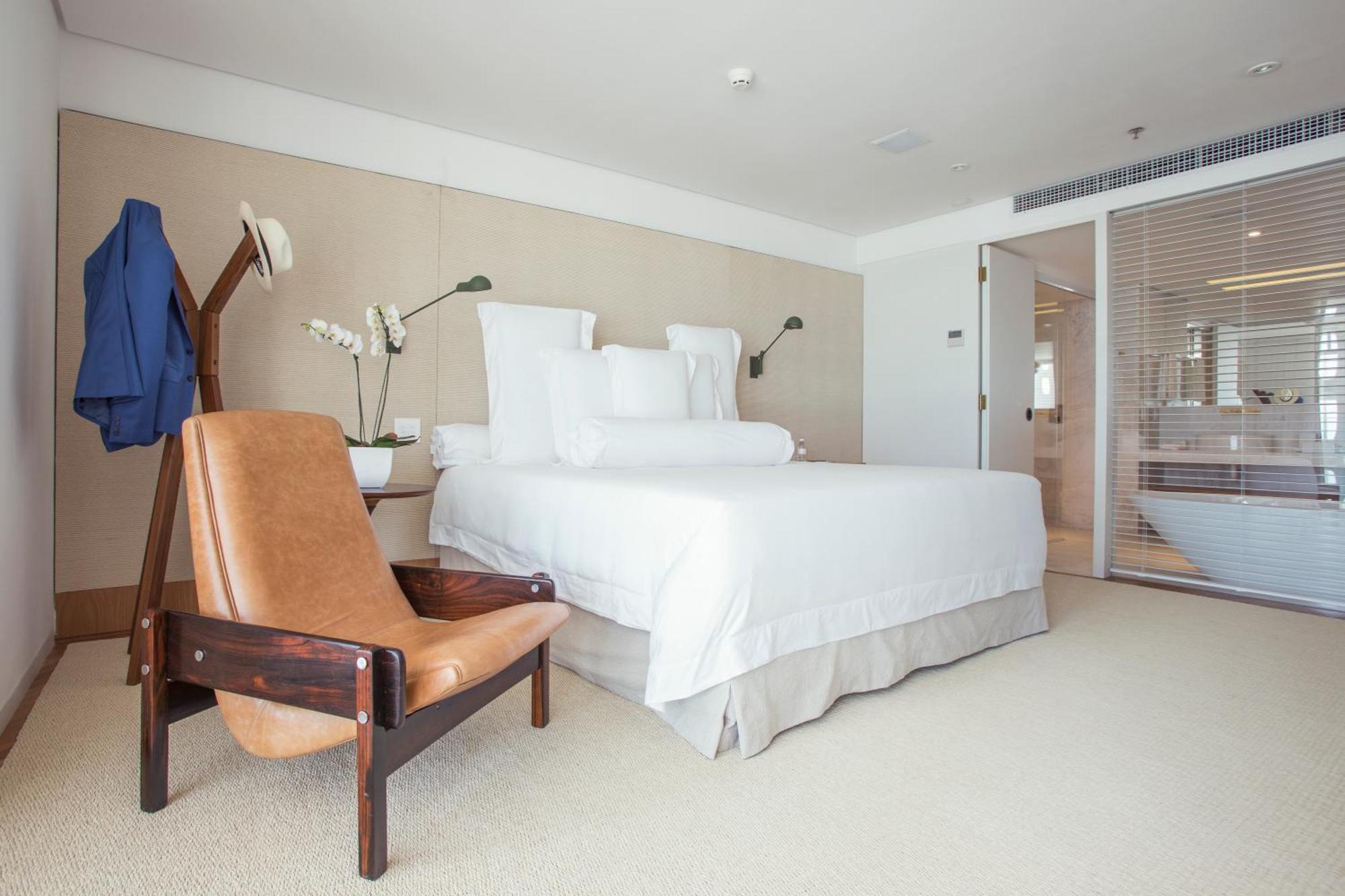 Ocean Emiliano Suite King Size Bed